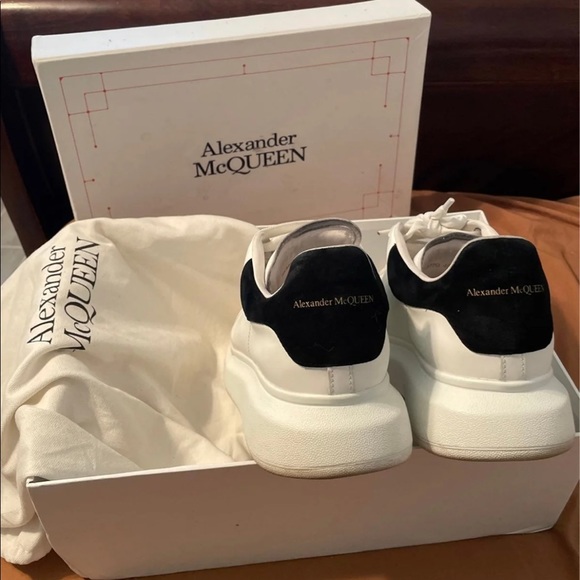 alexander mcqueen size 44